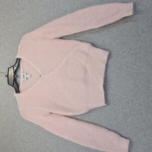 Elegant V-Neck Sweater in Soft Pink NWT